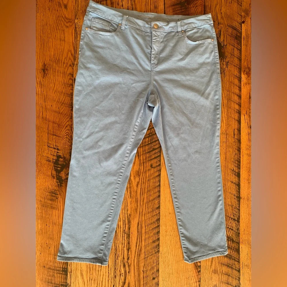Chicos ankle pants, the so slimming girlfriend ankle